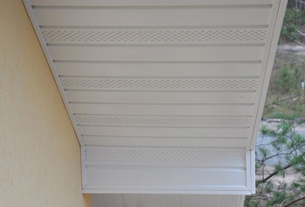 Soffit Dirt Removal in South Bend