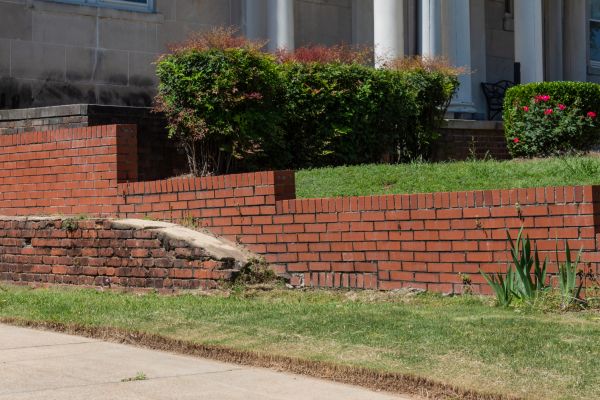 Retaining Wall Cleaning in South Bend